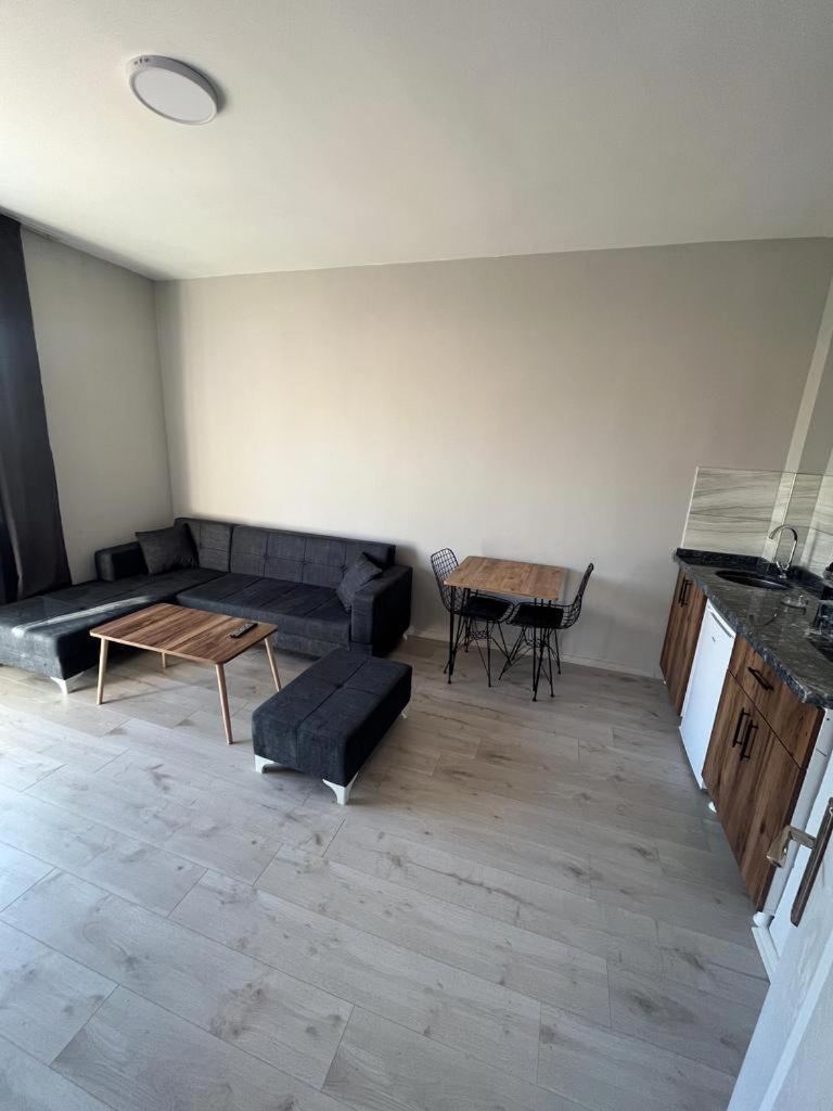 Esta123 * Ankara
